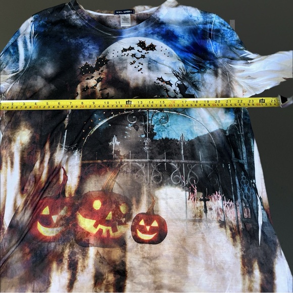💥SOLD💥EUC SML Sport Halloween Bats & Pumpkins Print 3/4 Slv Tee Shirt Top XL - Picture 4 of 5